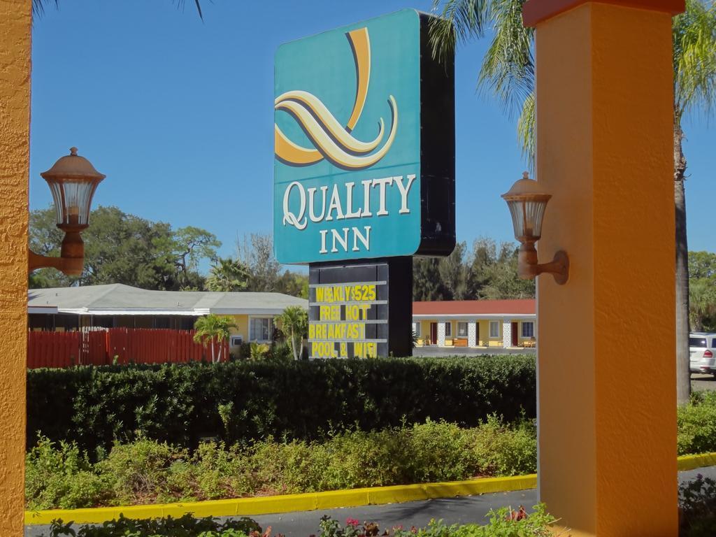 Quality Inn Sarasota North Near Lido Key Beach Exterior photo